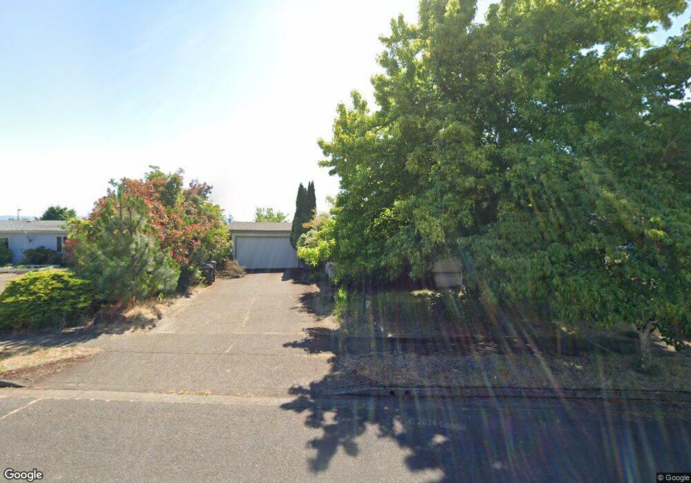 3083 Stapp Dr, Eugene, OR 97408 - photo 1