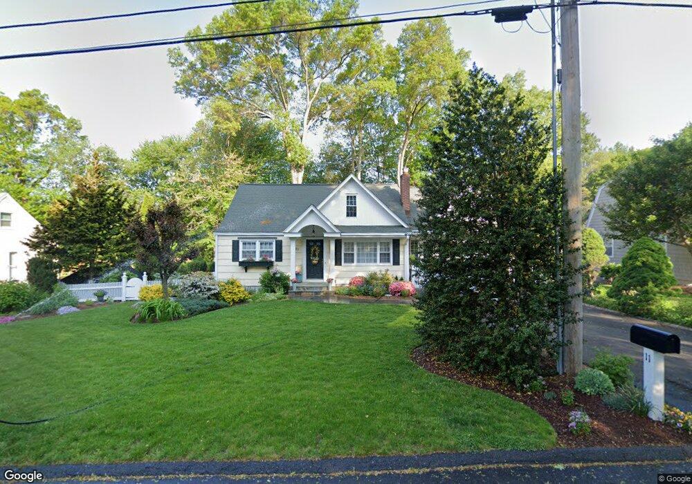 11 Deerfield Dr, Trumbull, CT 06611 - photo 1