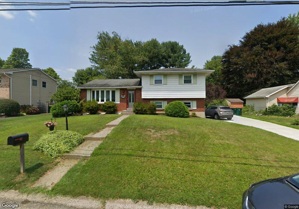 127 Jonathan Dr, Easton, PA 18045 - photo 1