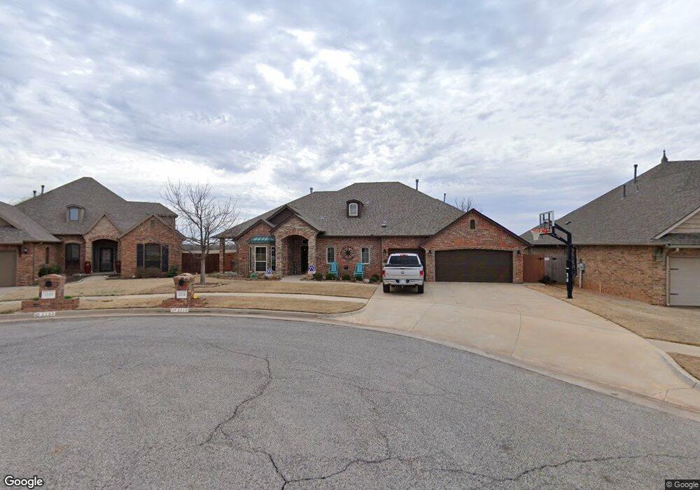 2716 SE 11th St, Moore, OK 73160 - photo 1