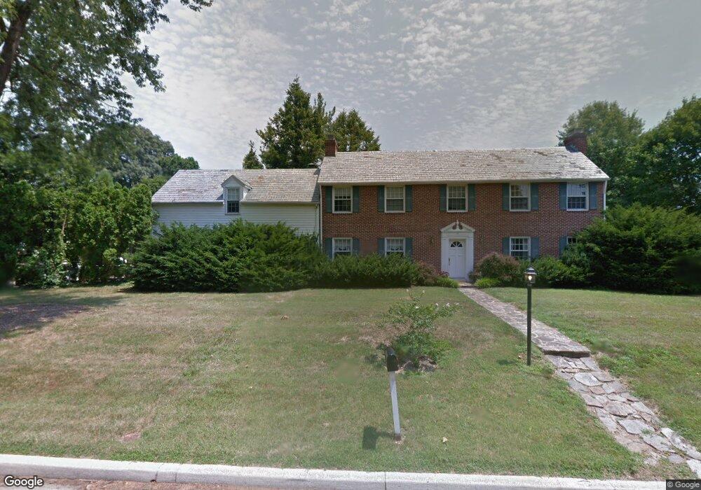 315 N Wind Rd, Towson, MD 21204 - photo 1