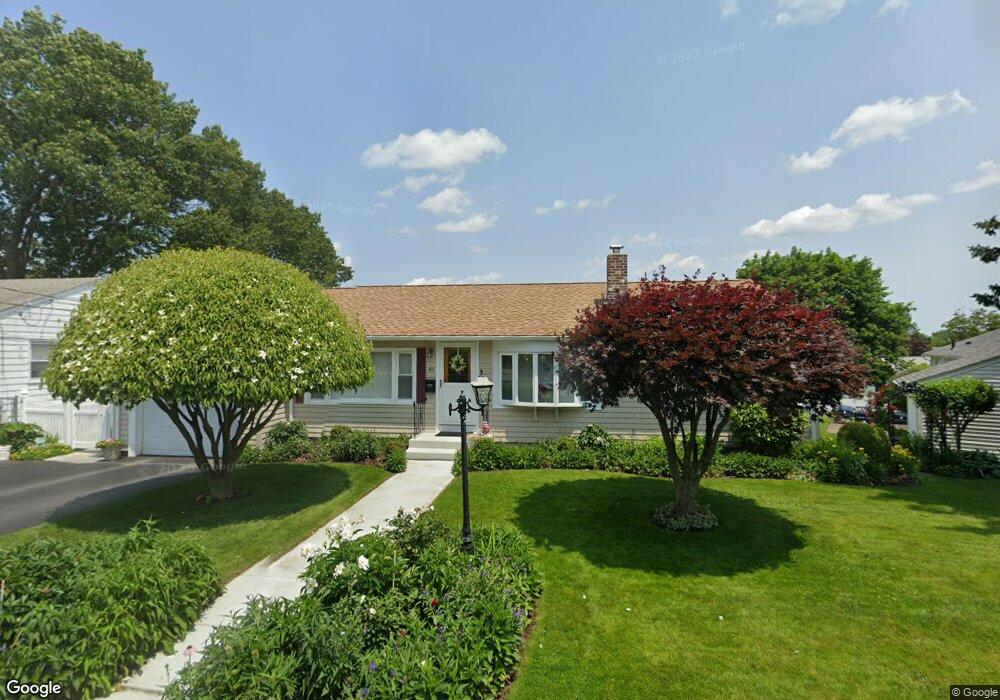 40 Bernard St, Cranston, RI 02920 - photo 1