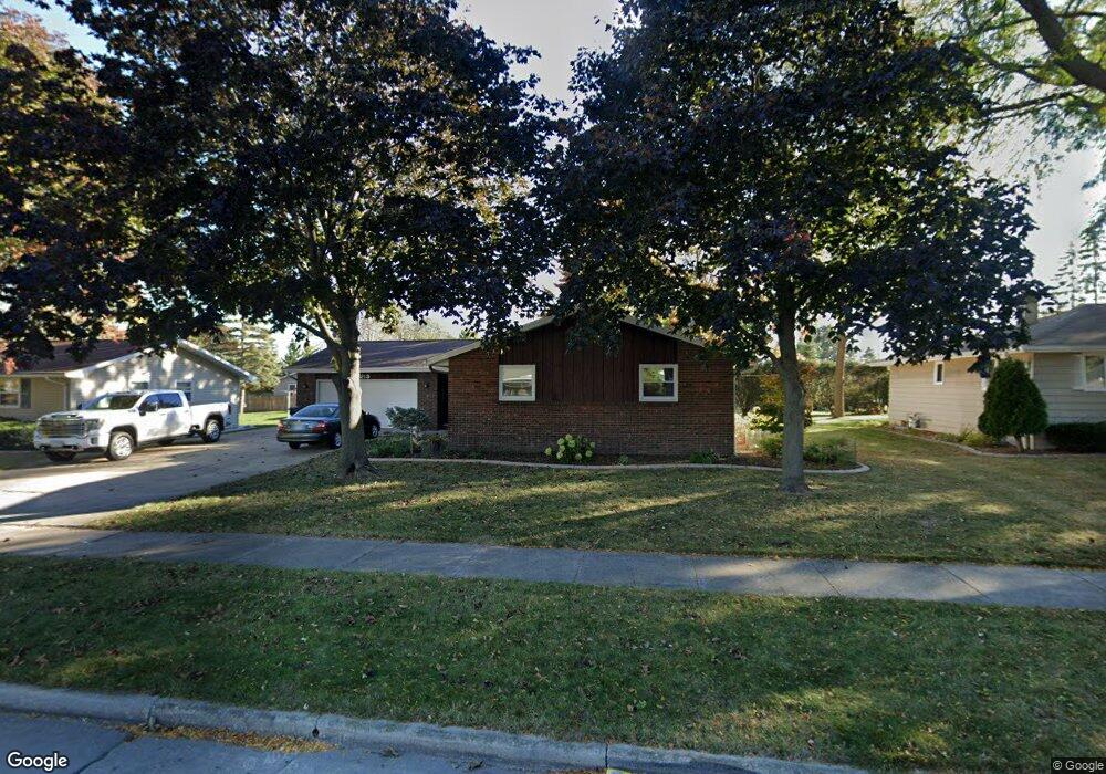 1213 W Bell Ave, Appleton, WI 54914 - photo 1