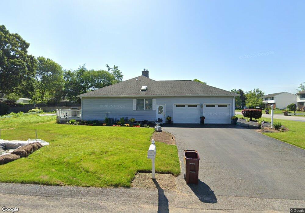 61 Huntleigh Dr, Albany, NY 12211 - photo 1