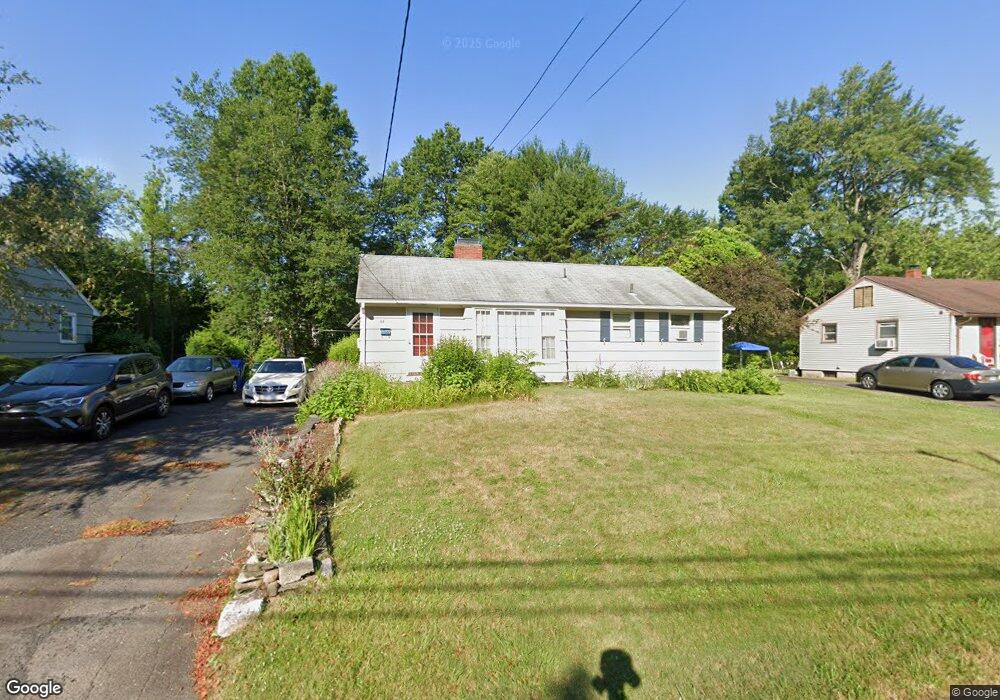 44 Ellsworth Dr, Bloomfield, CT 06002 - photo 1