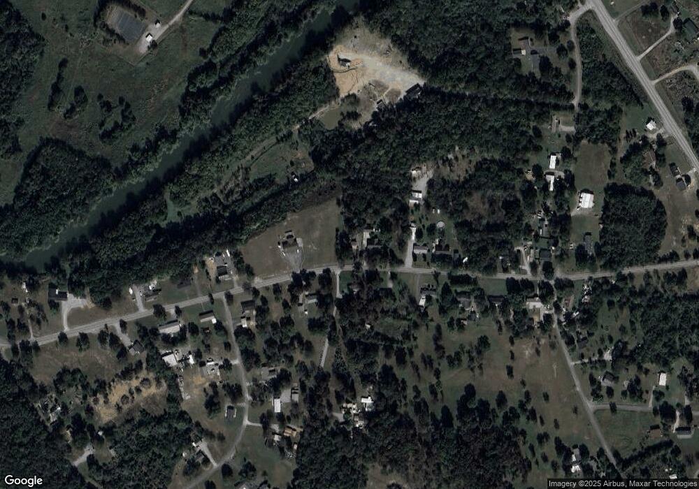 228 Woodland Dr, Shelbyville, TN 37160 - photo 1