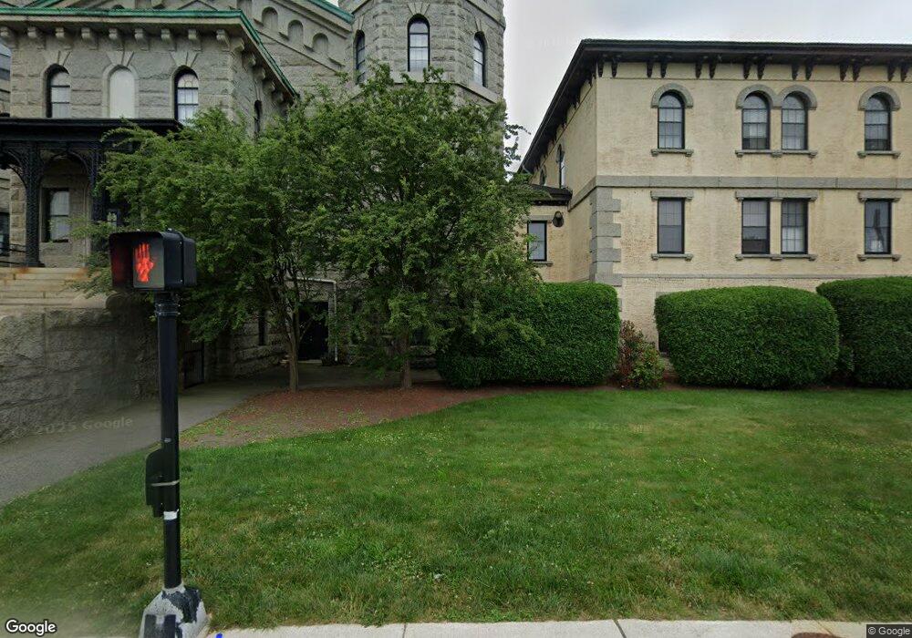 195 Thorndike St unit 27, Lowell, MA 01852 - photo 1