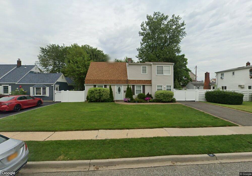 74 Spring Ln, Levittown, NY 11756 - photo 1
