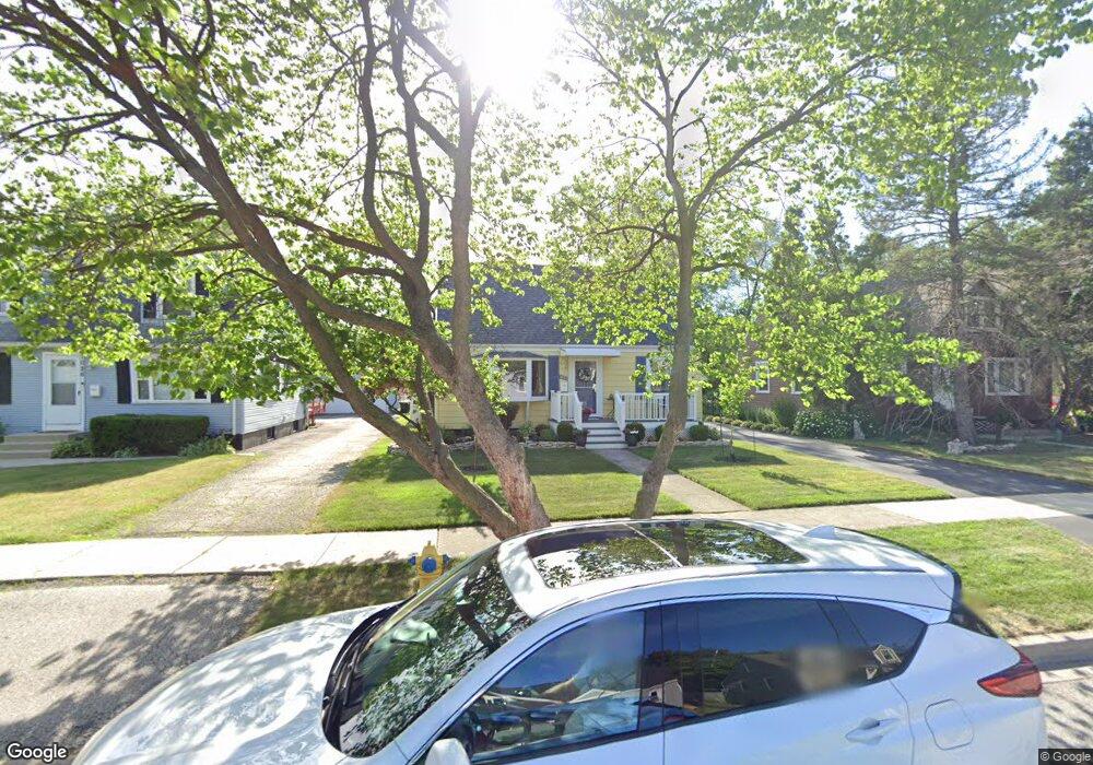 1022 S Saylor Ave, Elmhurst, IL 60126 - photo 1