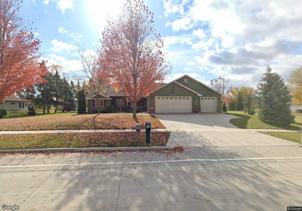 W3123 Creekview Ln, Appleton, WI 54915 - photo 1