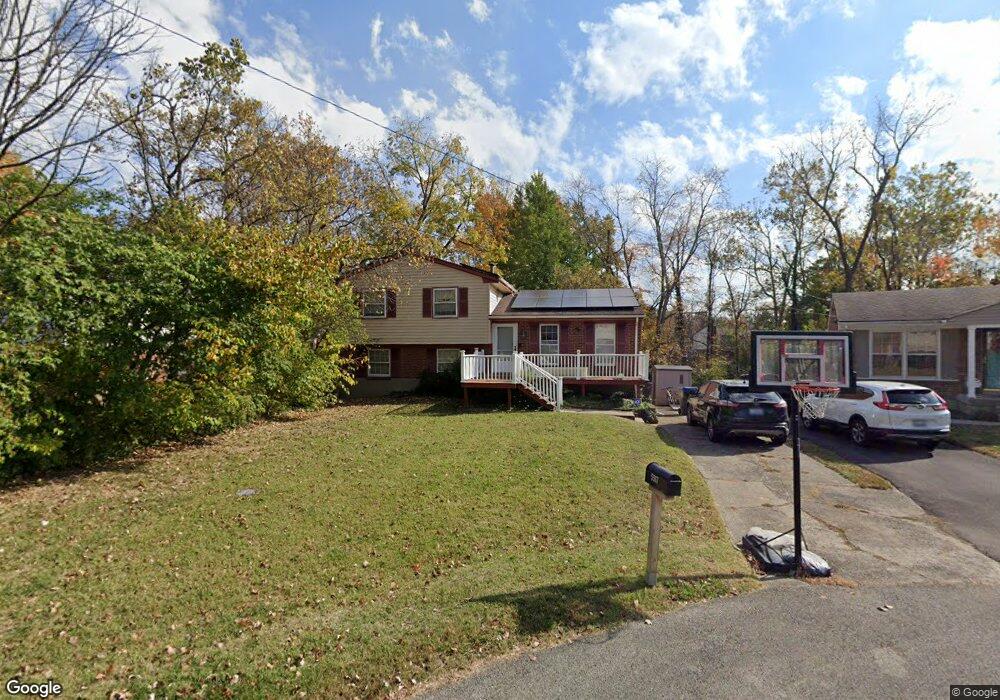 5507 Oakcreek Ln, Louisville, KY 40291 - photo 1