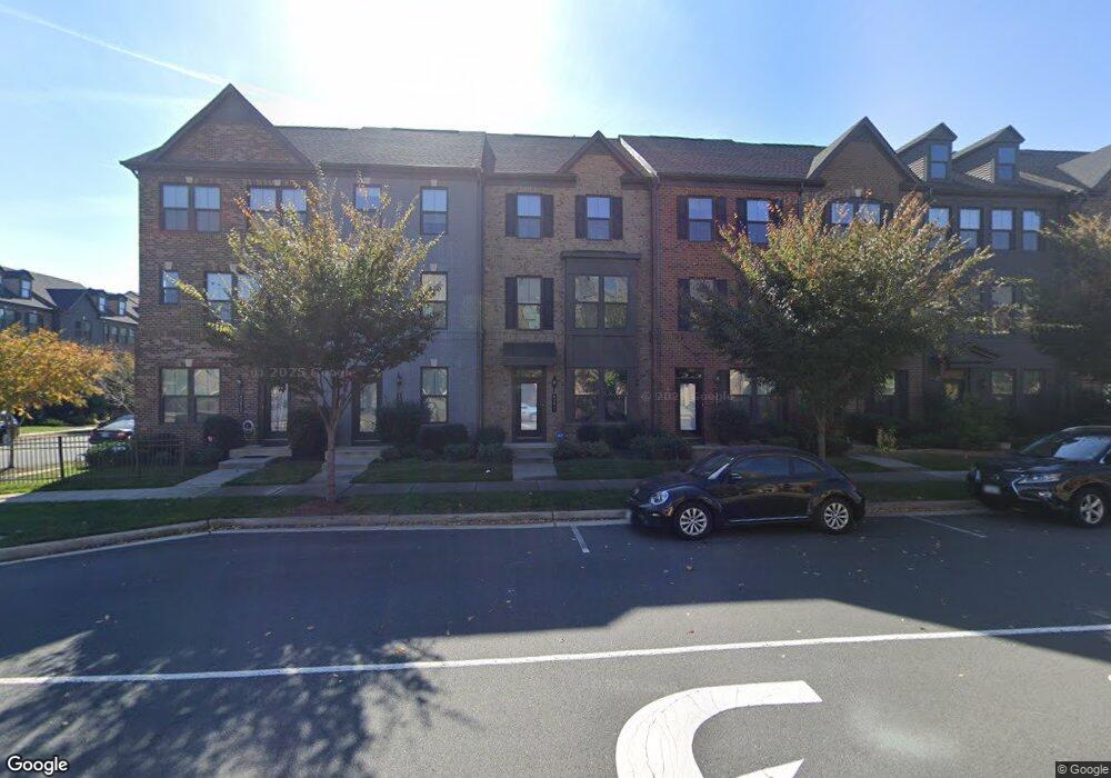 43411 Charitable St, Ashburn, VA 20148 - photo 1