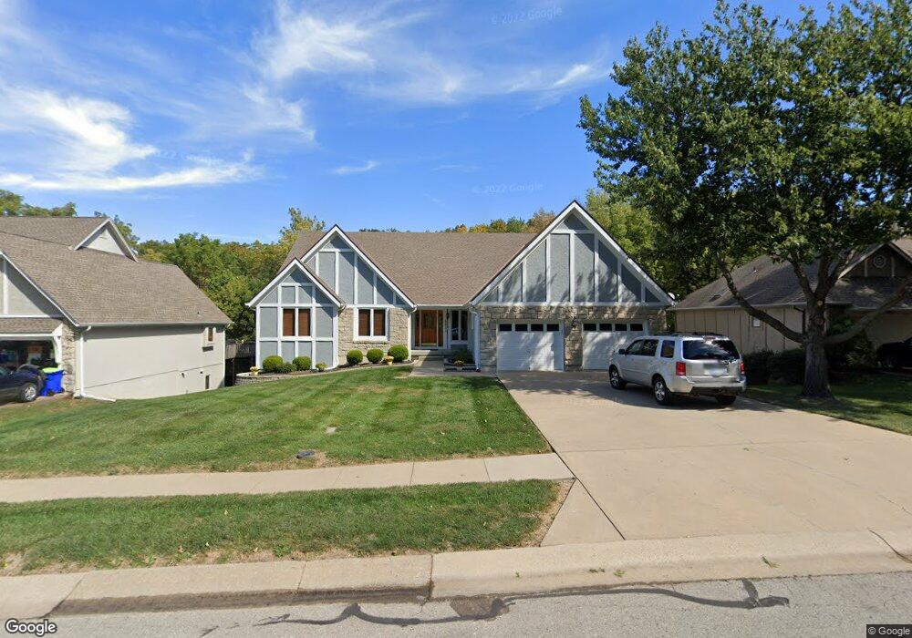 5931 Widmer Rd, Shawnee, KS 66216 - photo 1