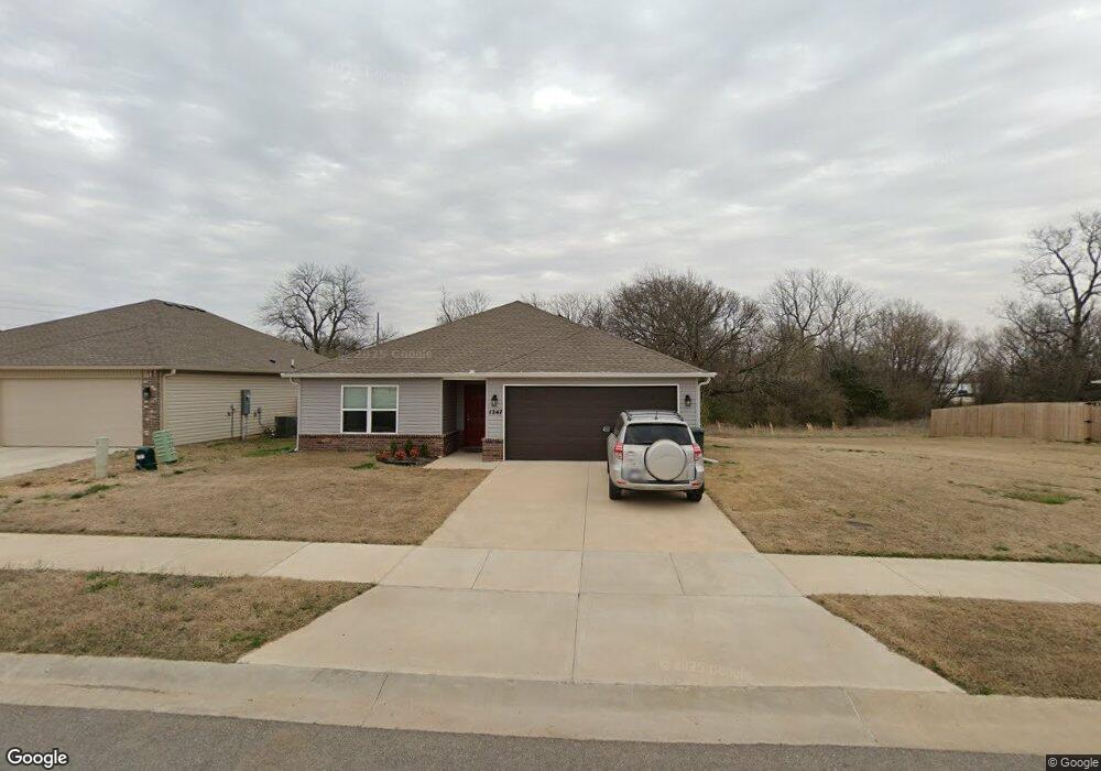 1247 E Sparrow Cir, Fayetteville, AR 72701 - photo 1