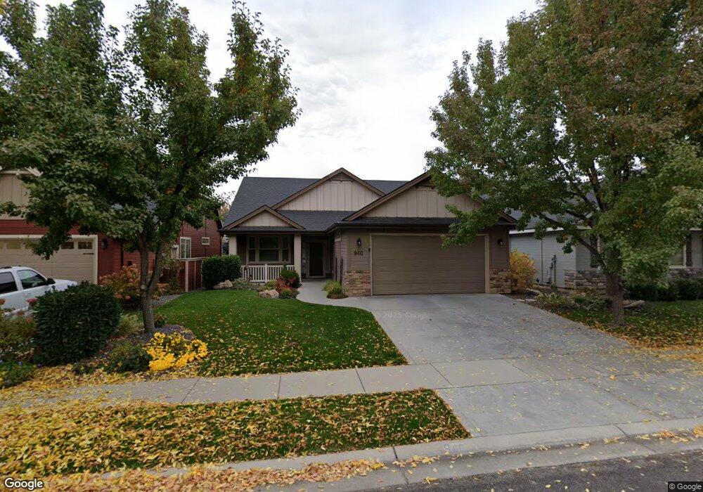 940 E Thunderbird Ct, Eagle, ID 83616 - photo 1