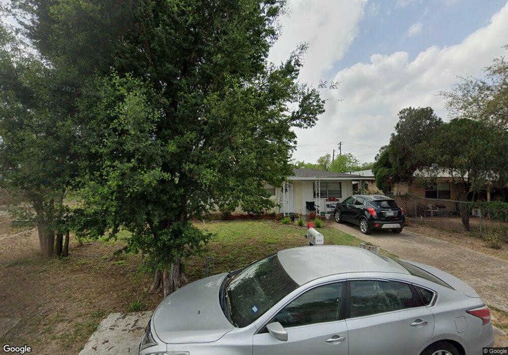 910 E Dreyer St, Pharr, TX 78577 - photo 1