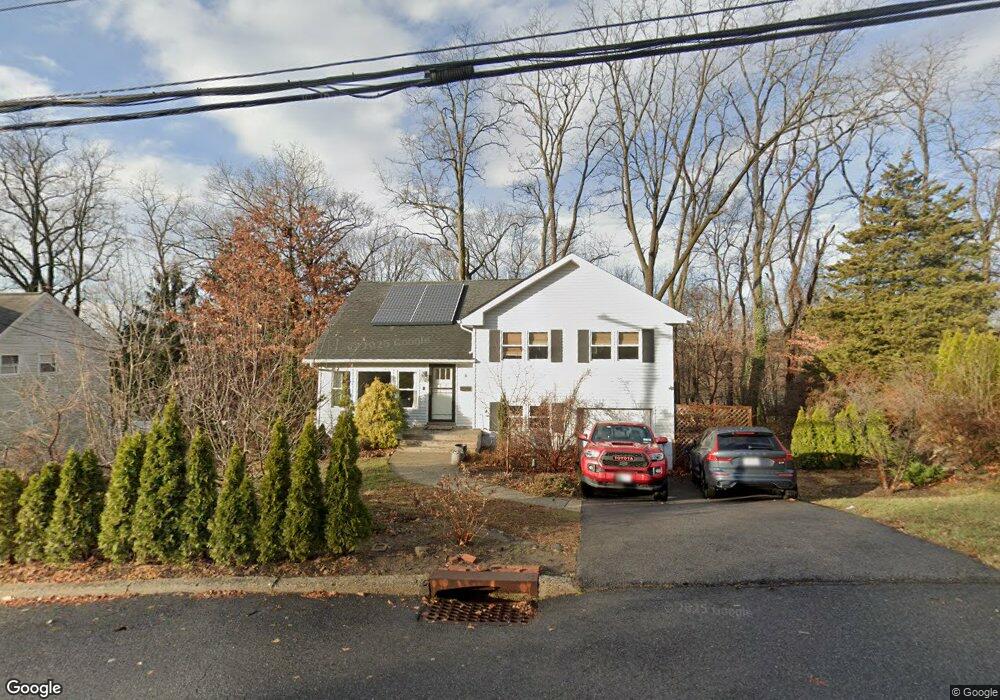 31 Dexter Rd, Yonkers, NY 10710 - photo 1