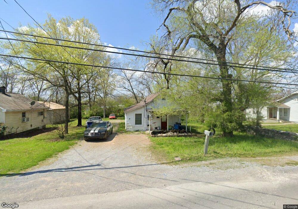 643 Deery St, Shelbyville, TN 37160 - photo 1