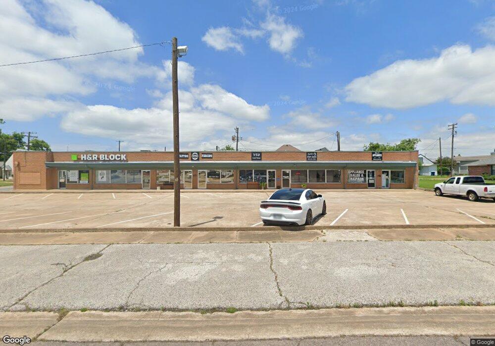 721 W Chestnut St, Denison, TX 75020 - photo 1