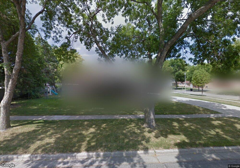 201 Forest Ave N, Fargo, ND 58102 - photo 1