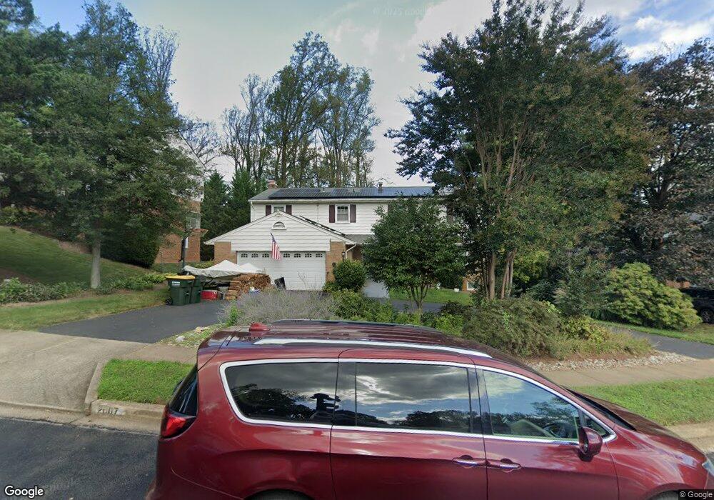 2007 Miracle Ln, Falls Church, VA 22043 - photo 1