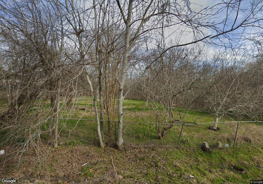 2211 Avenue B, Rosenberg, TX 77471 - photo 1