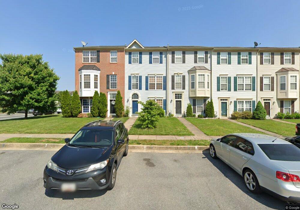 669 Hunting Fields Rd, Middle River, MD 21220 - photo 1