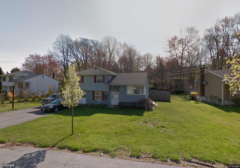 15 Hewlett Rd, Poughkeepsie, NY 12603 - photo 1