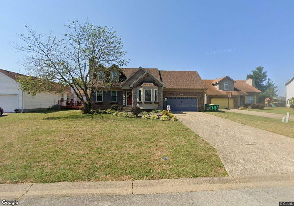 7906 Laura Jean Ct, Louisville, KY 40291 - photo 1