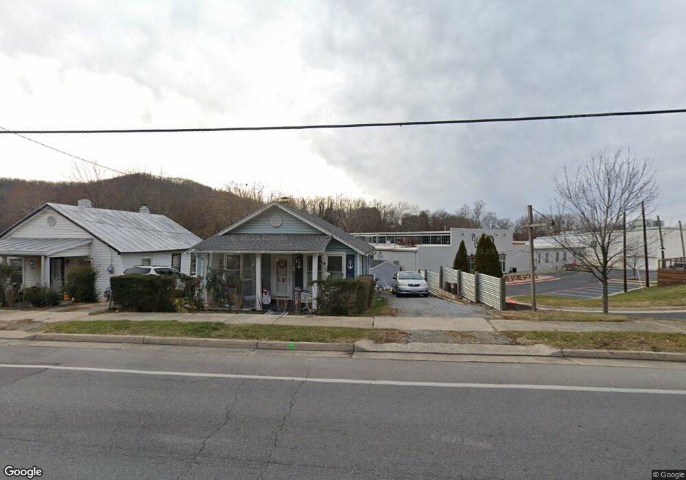 1220 E Main St, Waynesboro, VA 22980 - photo 1