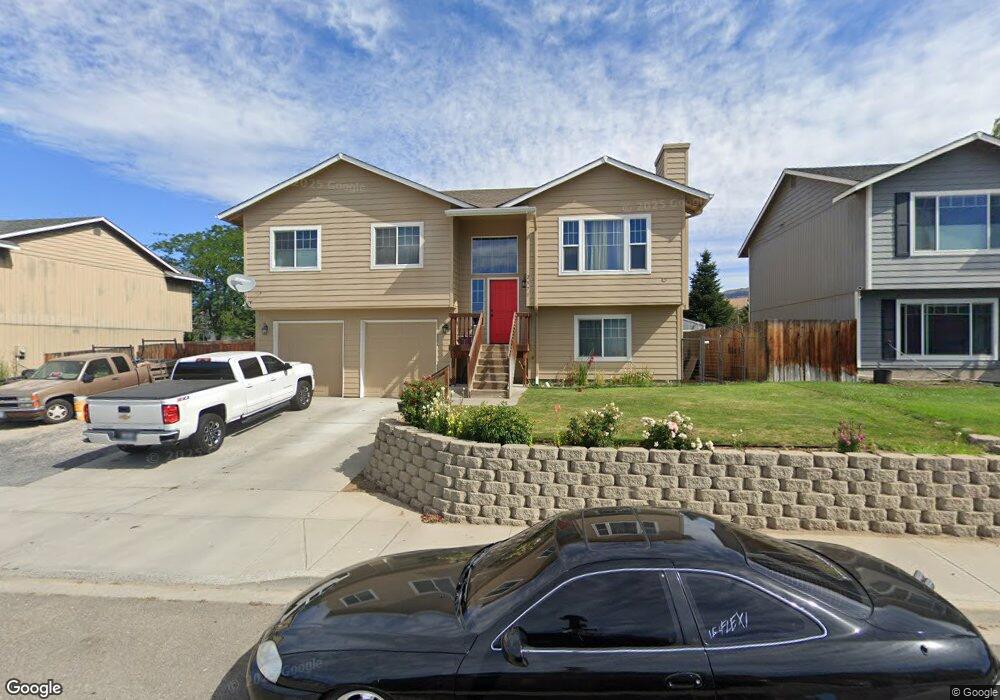 2571 NE Noble Loop, East Wenatchee, WA 98802 - photo 1