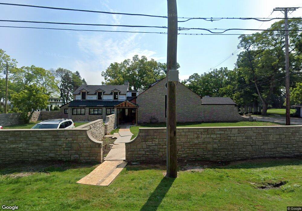 19805 Parke Ln, Grosse Ile, MI 48138 - photo 1