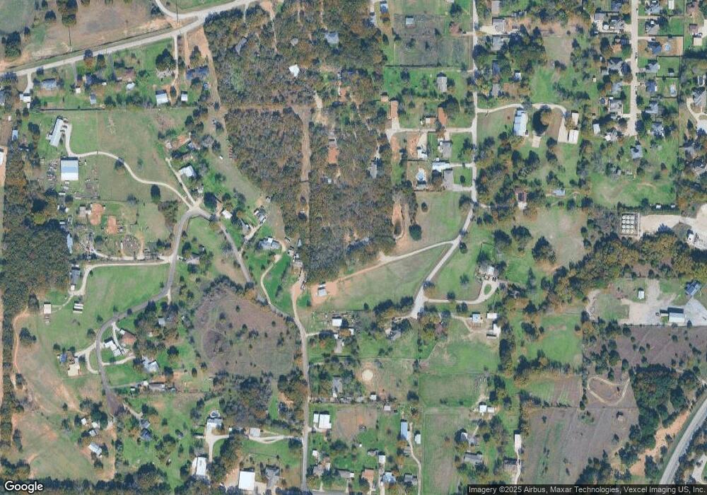 880 Gail Dr, Weatherford, TX 76085 - photo 1