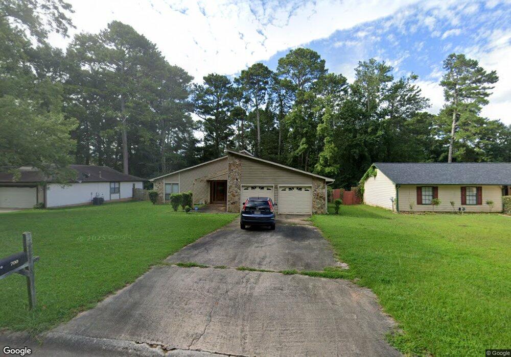 700 N Pointe Knoll Ct, Riverdale, GA 30274 - photo 1