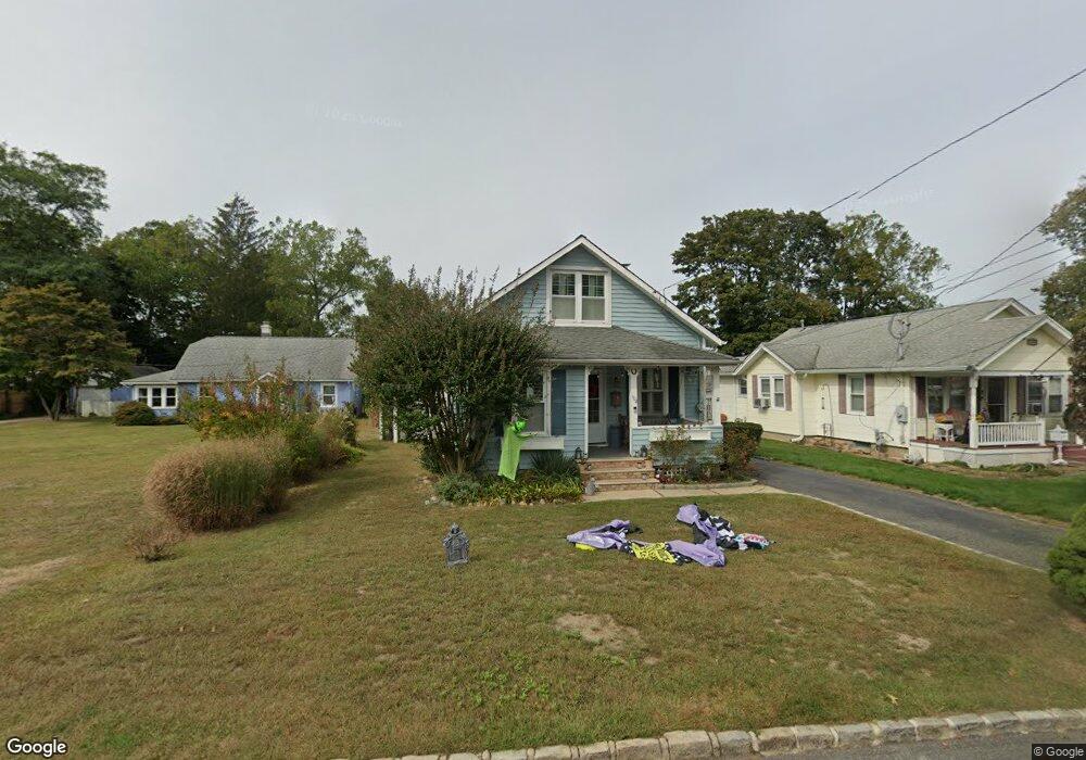 102 Winganhauppauge Rd, Islip, NY 11751 - photo 1