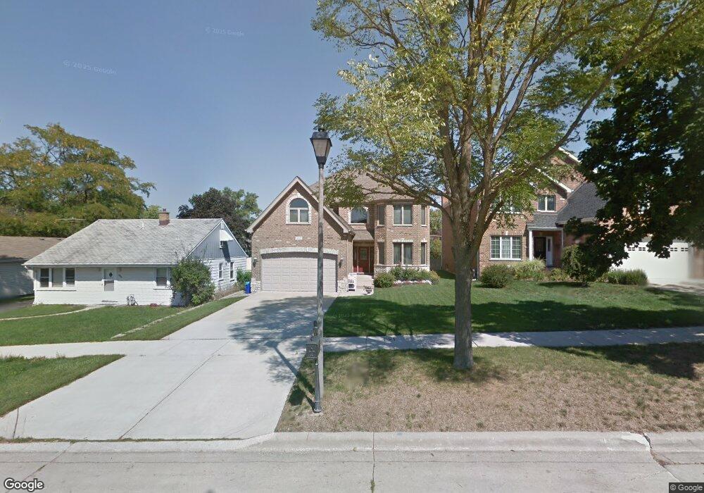 605 W Belden Ave, Elmhurst, IL 60126 - photo 1