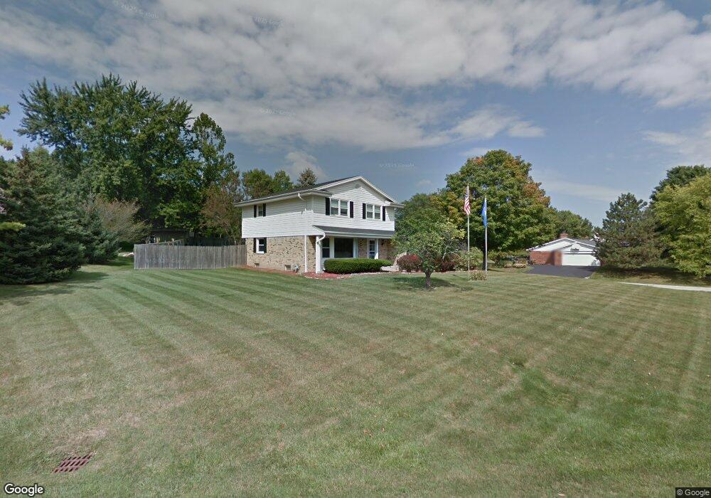 11510 W Shields Dr, Franklin, WI 53132 - photo 1