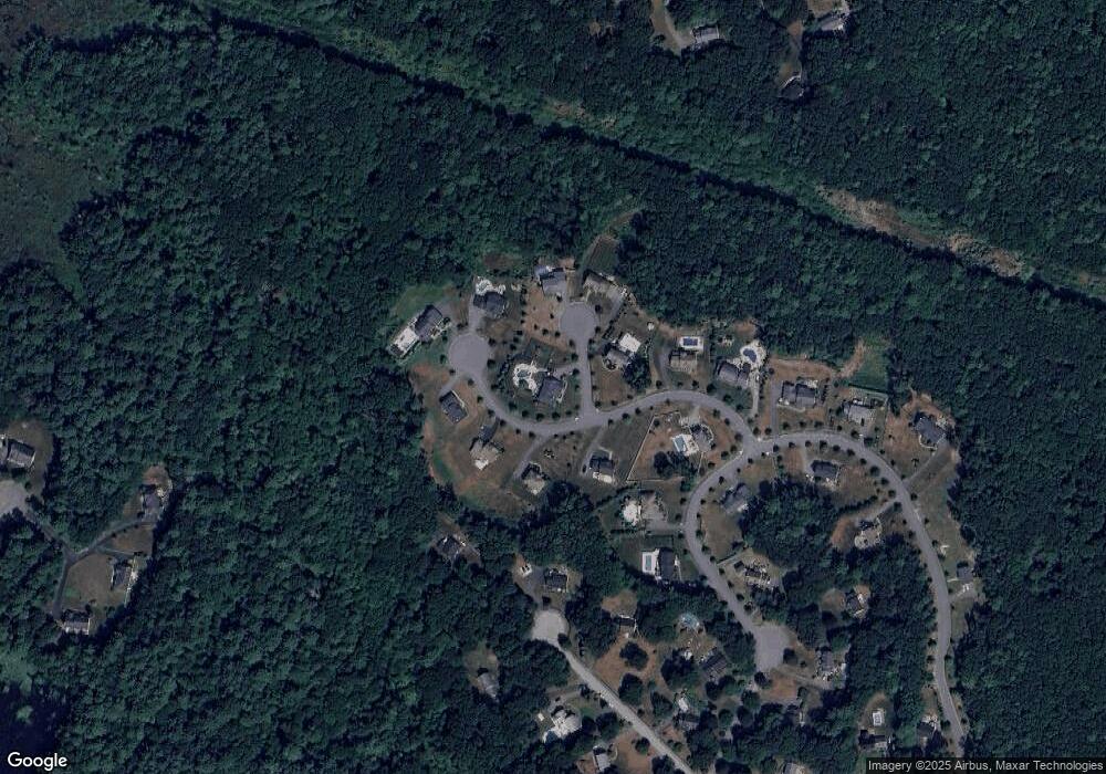 2 Grapevine Cir, Georgetown, MA 01833 - photo 1