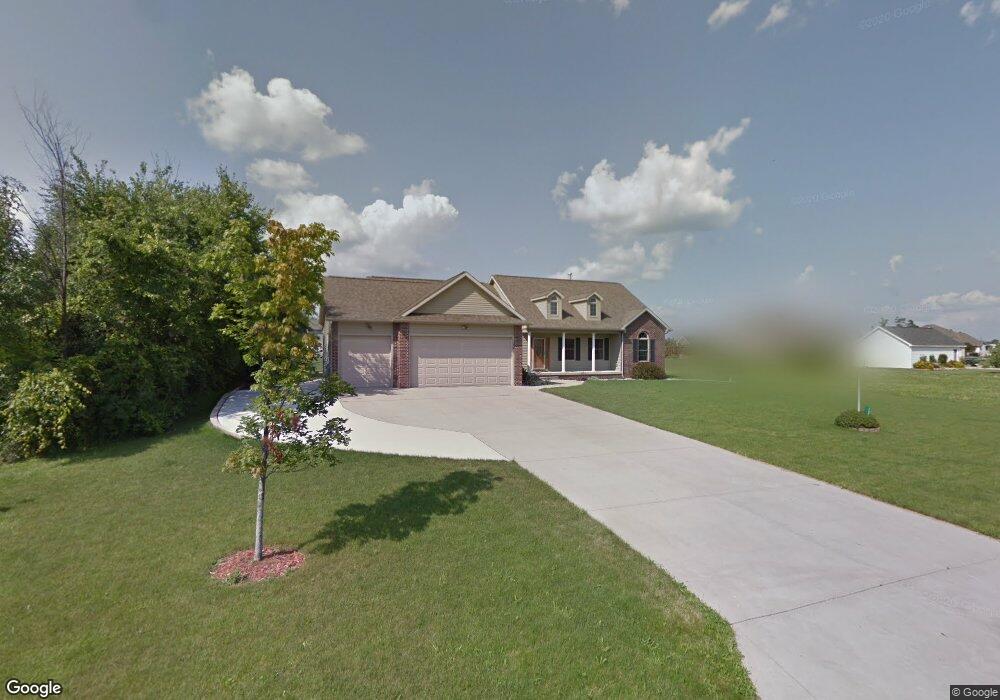 152 Clover Brook Dr, Owosso, MI 48867 - photo 1