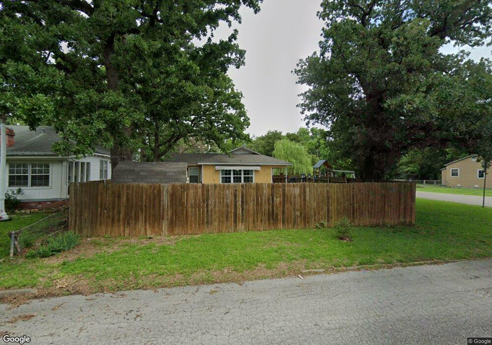 1132 A St SE, Ardmore, OK 73401 - photo 1