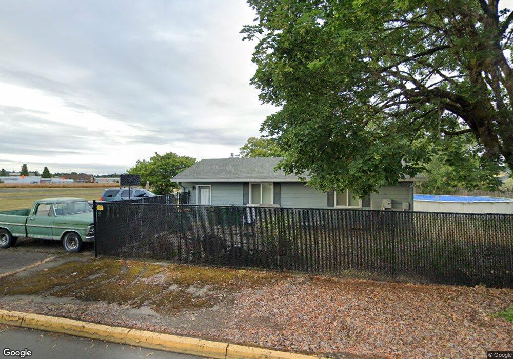 2568 E 3rd St, Newberg, OR 97132 - photo 1