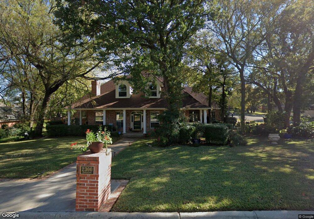 2300 Stonegate Cir, Denton, TX 76205 - photo 1