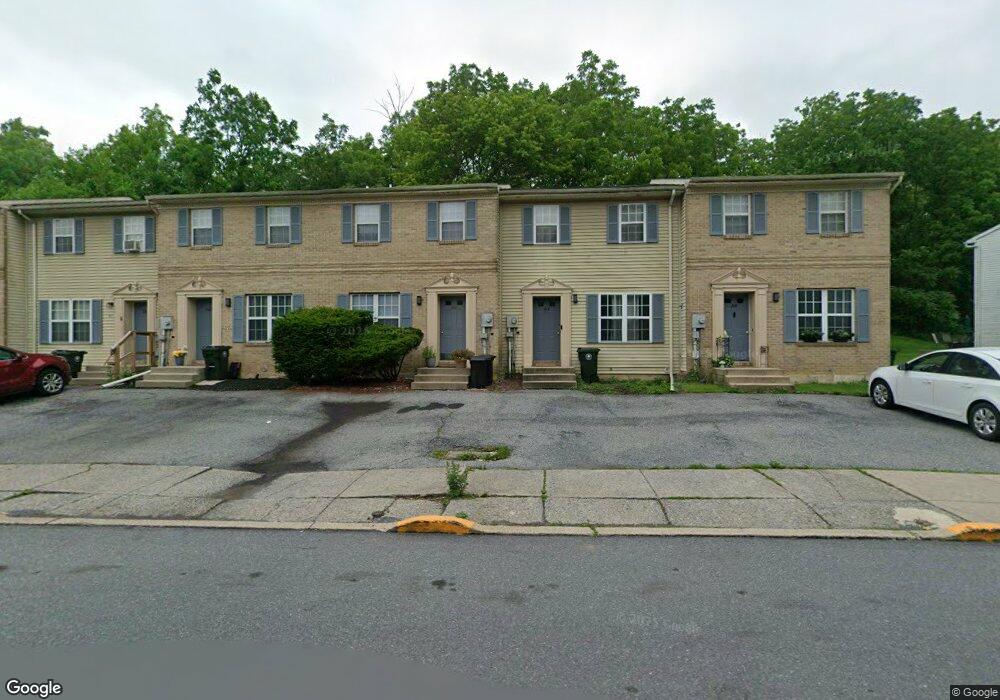 312 Old Forge Dr, Bath, PA 18014 - photo 1