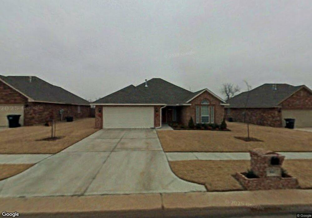 1017 NE 32nd St, Moore, OK 73160 - photo 1