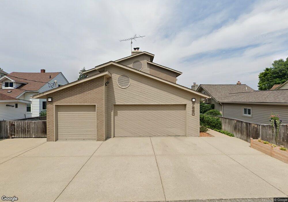 7830 Barnsbury Rd, West Bloomfield, MI 48324 - photo 1