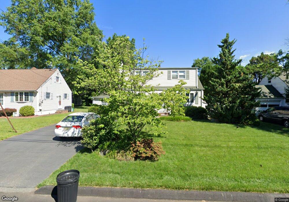 8 Stockton Rd, New Brunswick, NJ 08901 - photo 1