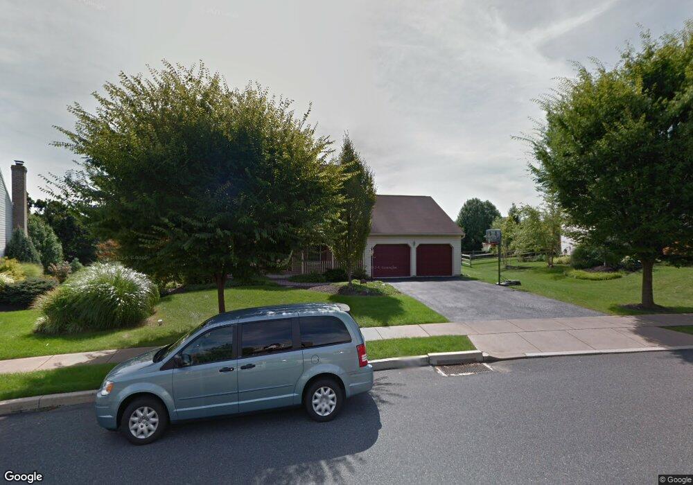 4090 Suncrest Ln, Bethlehem, PA 18020 - photo 1