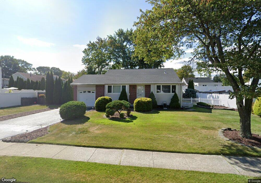581 Laurel Ave, Hazlet, NJ 07730 - photo 1