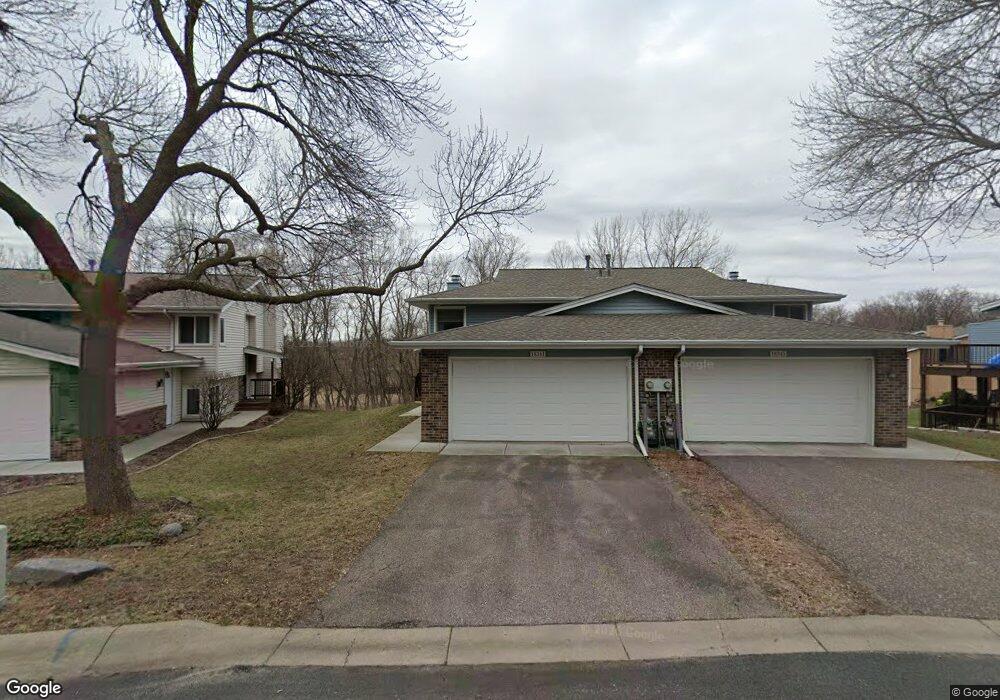 18341 Creeks Bend Dr, Minnetonka, MN 55345 - photo 1