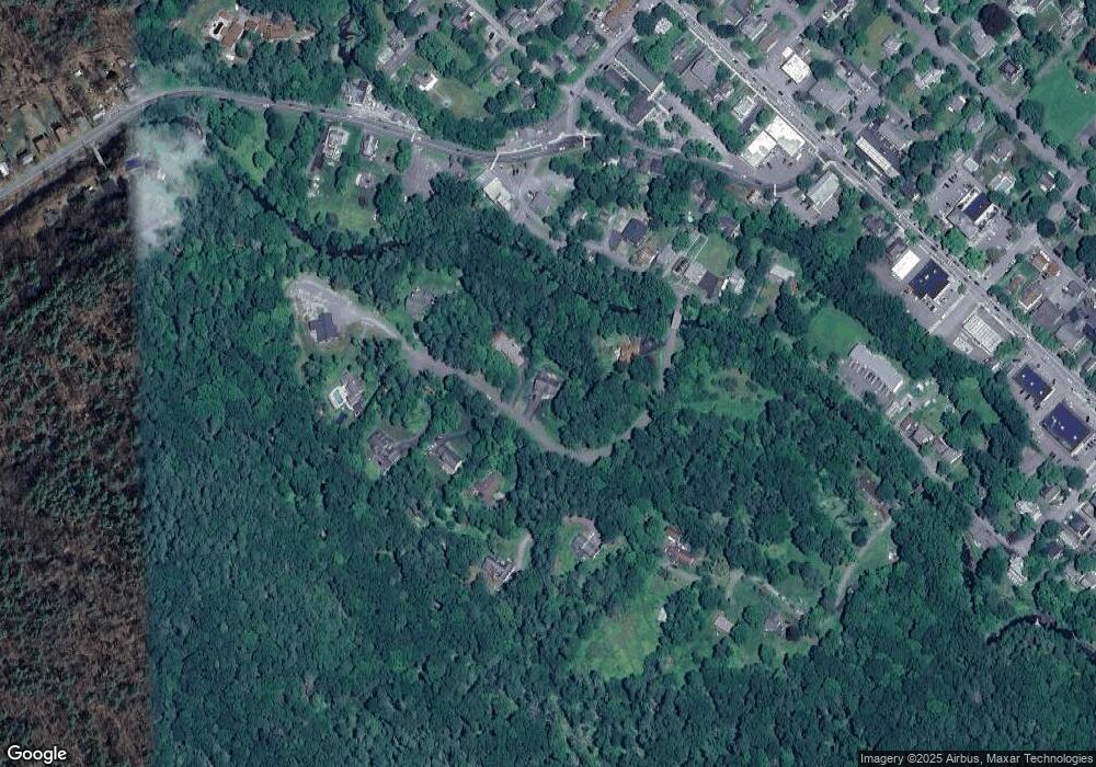 111 Millcreek Ct, Milford, PA 18337 - photo 1